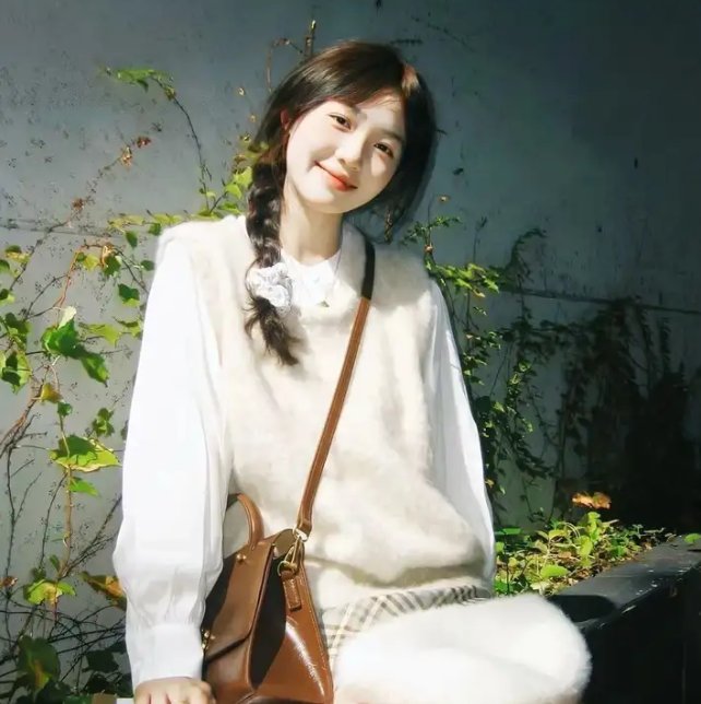 她来自代码深处